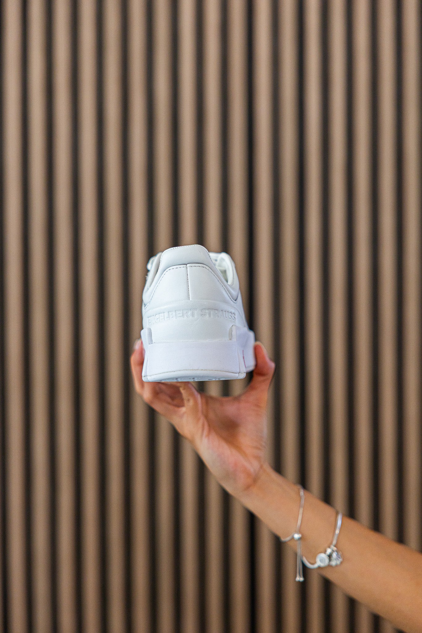 Sneaker Strauss
