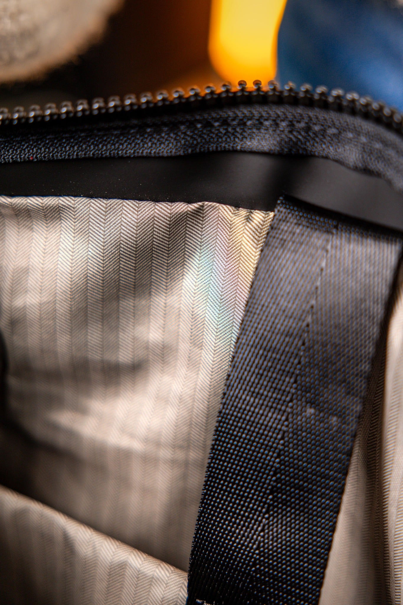 Klassischer Rucksack – Schwarz